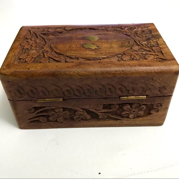 Vintage Handmade Wooden Box Handcarved - Picture 2 of 16